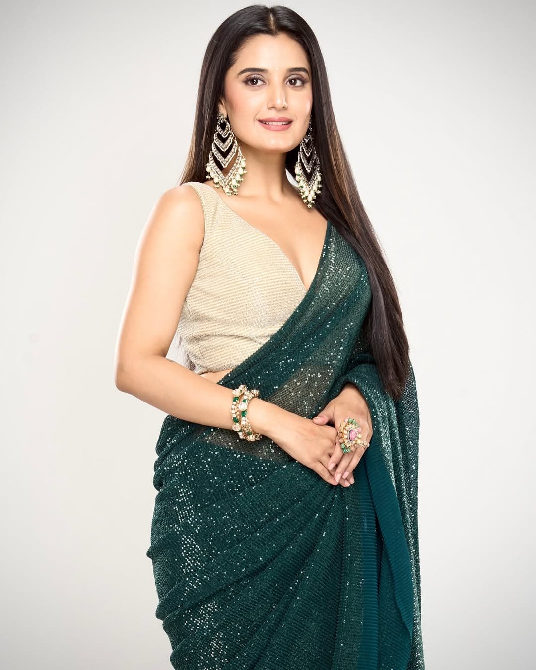 Jaane Anjaane Hum Mile's Aayushi Khurrana on Reet's Recent Emotional Track: 'It Was the Most Challenging and Memorable Experience of My Career' image 3