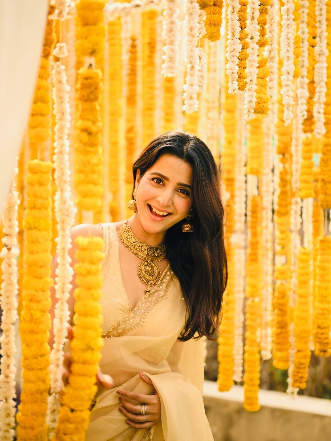 Star Plus' Upcoming Show Fitoor Highlights the Emotional Journey of Girls Stepping into Co-ed Colleges; Debchandrima Singha Roy Opens Up About Its Relatable Story image 2