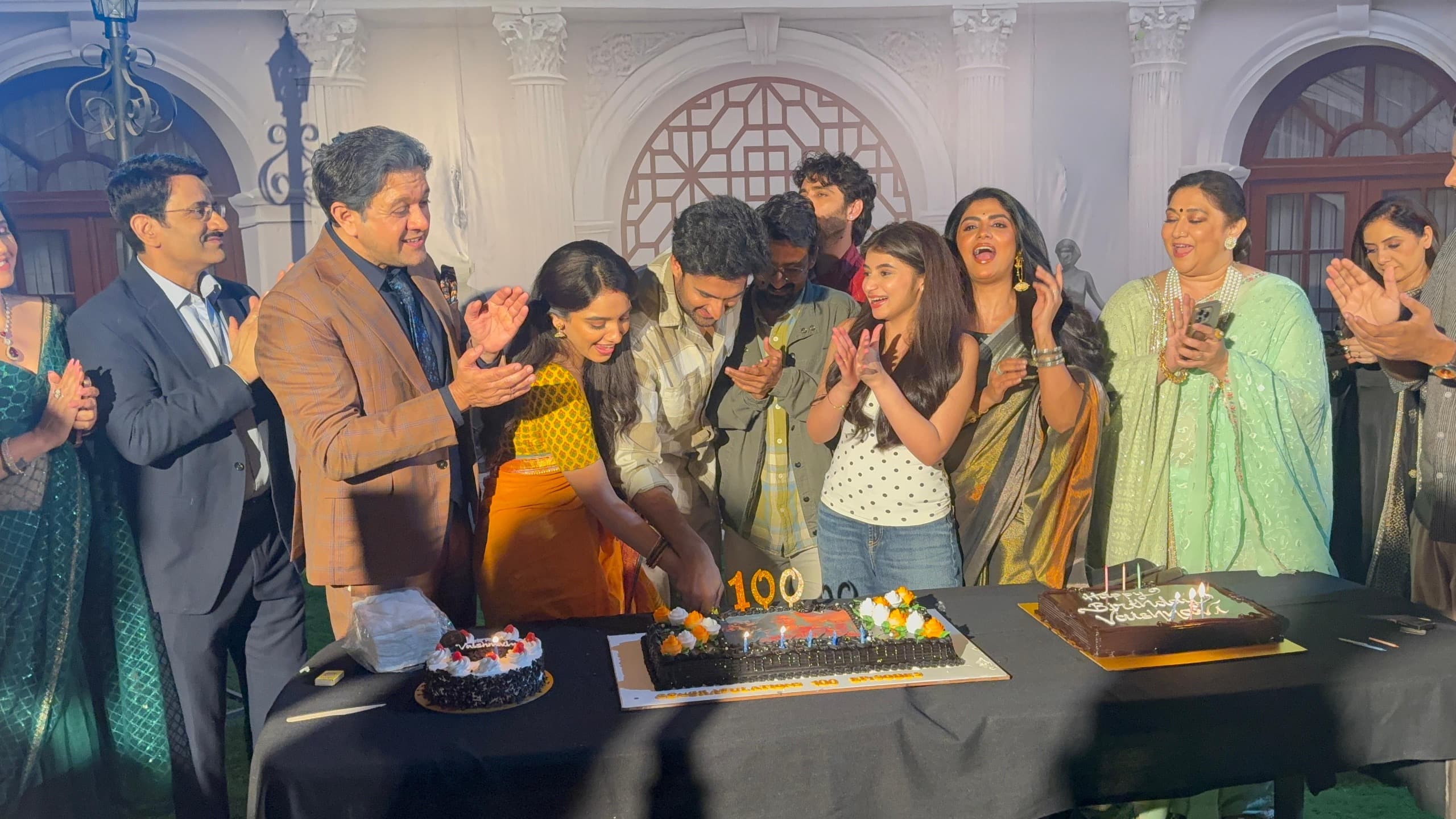 Rahul Kumar Tewary’s Jagadhatri Completes 100 Episodes; Cast Celebrates with Special Cake-Cutting Ceremony